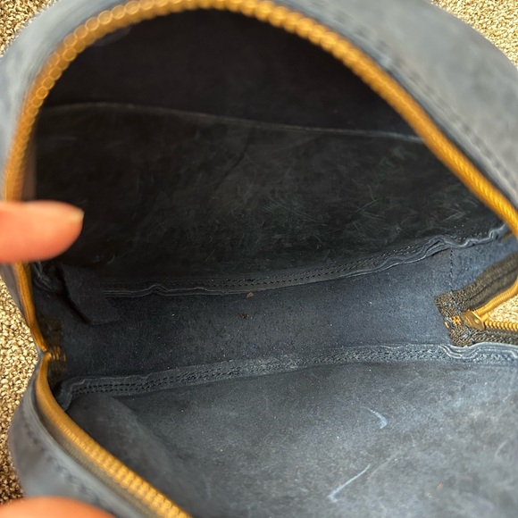 Portland Leather Large Circle Deep Water - Picture 4 of 6